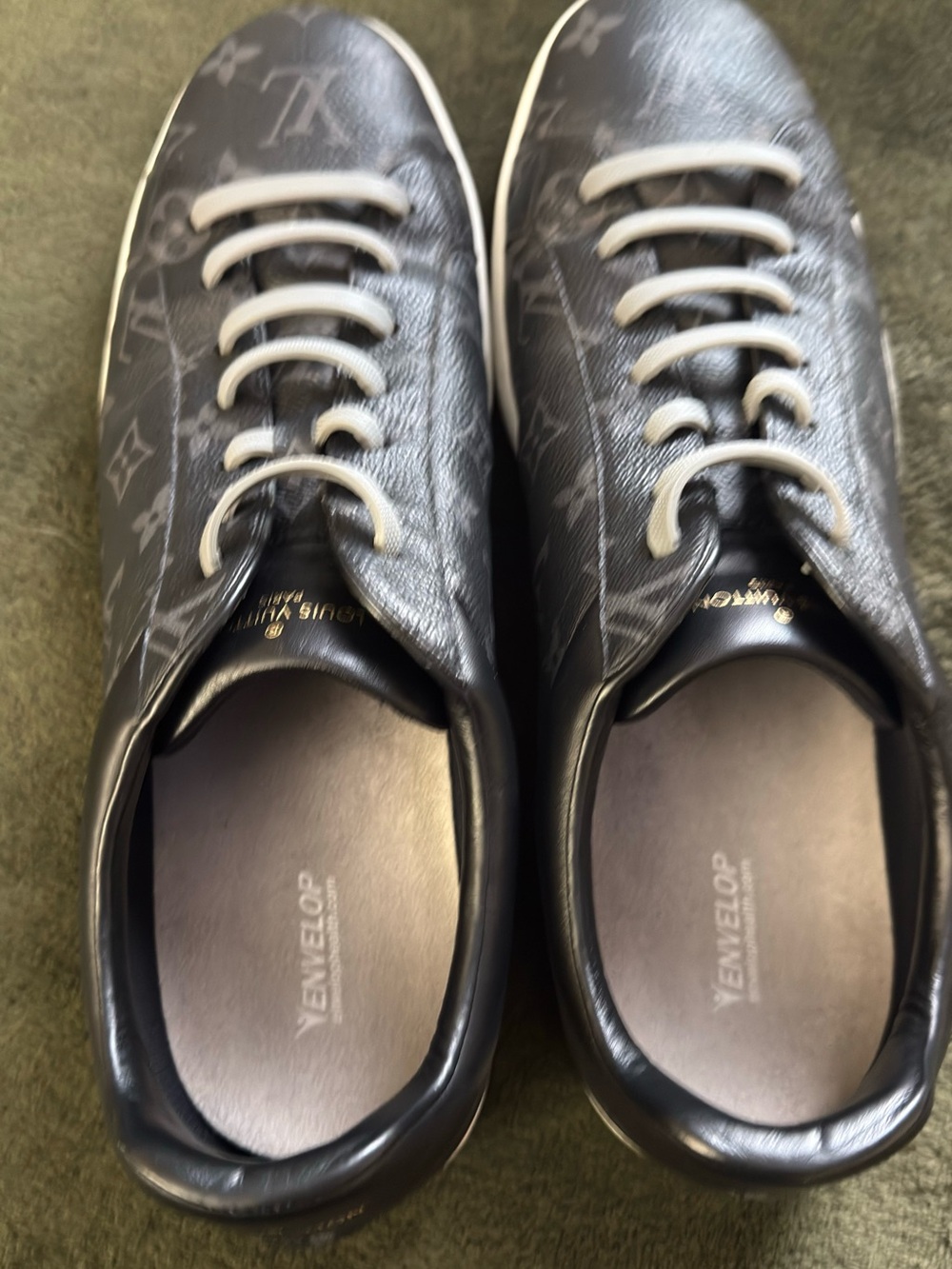 Louis Vuitton Men's Monogram Low-Top Sneakers - Black & White - Picture 4 of 4